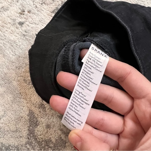 SPANX Vintage Black Distressed Ankle Skinny Jeans Size S NWT - Picture 7 of 11